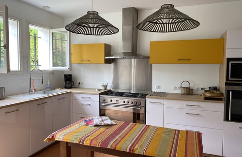 Behobie House | Basque house for 14 people 10 minutes from Saint Jean de Luz