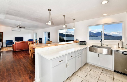 Clear Lake House | Bass Alley Bungalow with private dock and amazing fishing on Clear Lake