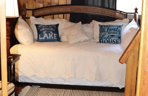 Wishon Cabin | Bass Lake Cabin. Knotty Pines Lodge