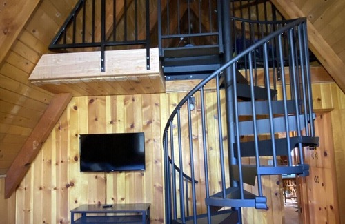 Wishon Cabin | Bass Lake Cabin. Knotty Pines Lodge