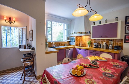 Le Pradet House | BASTIDE FAMILIALE, PROCHE DE LA MER, BEAU EXTÉRIEUR