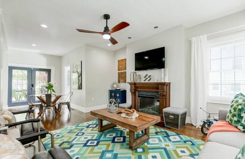 South Hyde Park Apartment | Bates West House Kansas City