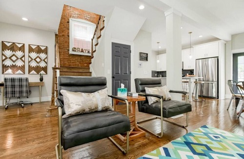 South Hyde Park Apartment | Bates West House Kansas City