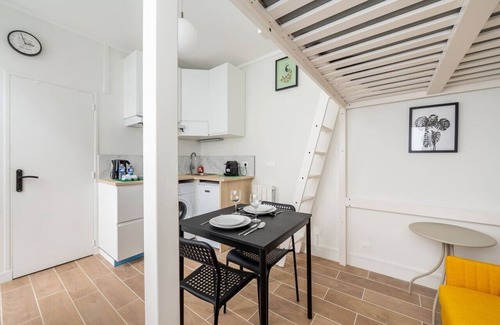 Epinettes Apartment | Batignolles: Fully Equipped Studio