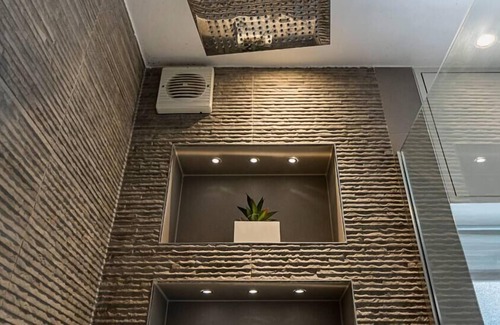 Battersea Apartment | Battersea 2 Bed Apartment w/ Garden, Pet Friendly