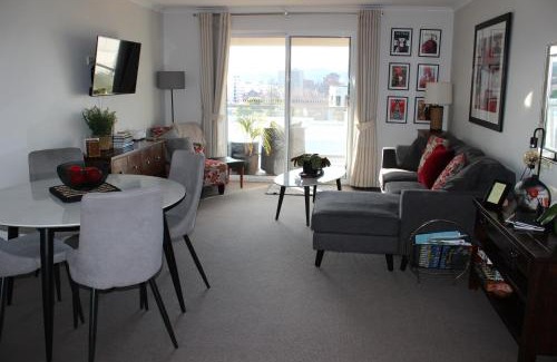 Battery Point Apartment | Battery Point Apartment on Hampden