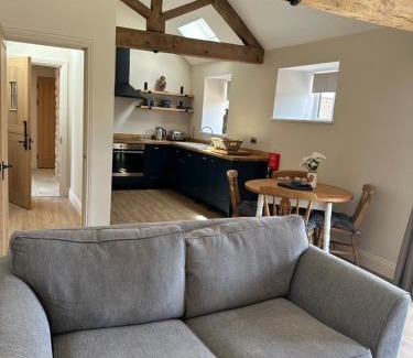 Cheddar House | Batts Farm Barns