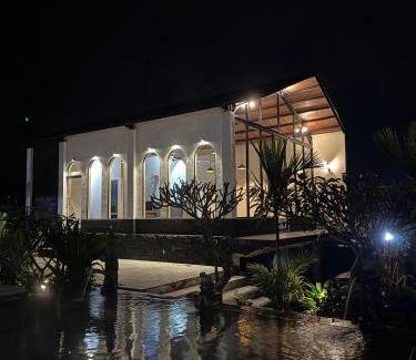 Toya Bungkah House | Batur Pyramid Guesthouse