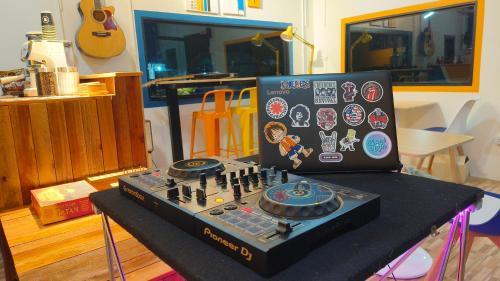 Don Sak Hostel | Bauhaus Hostel Cafe