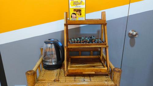 Don Sak Hostel | Bauhaus Hostel Cafe