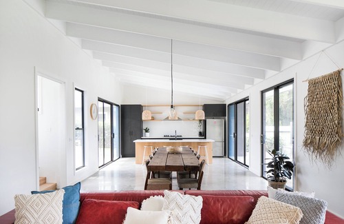 Bawley Point House | Bawley Beach House, Short Walk to the Beach