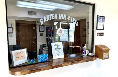 Baxter Springs Hotel | Baxter Inn 4 Less