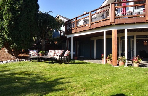 Poulsbo House | Bay and Mountain view Getaway