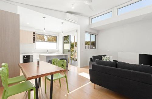Apollo Bay Apartment | Bay and Relax