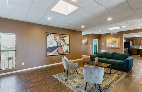 Galveston House | Bay Dreamer Summary: