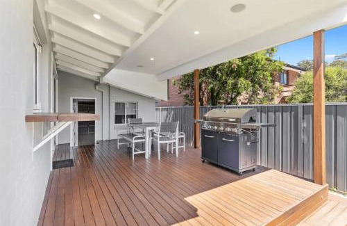 Nelson Bay House | Bay Escape, 32 Wahgunyah Rd - Beautiful property with boat parking, WiFi and ducted air conditioning