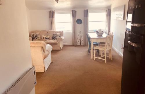 Port Isaac Apartment | Bay House Lundy Port Isaac Apartment with Sea Views & Parking