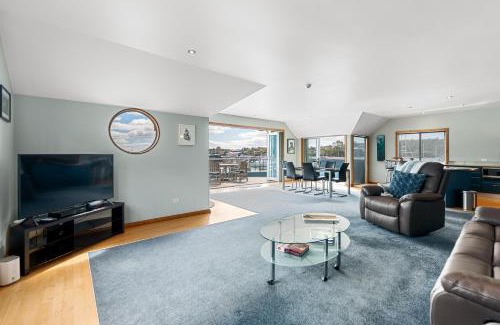 Opua Apartment | Bay of Islands Apartment On The Water- The Bridge