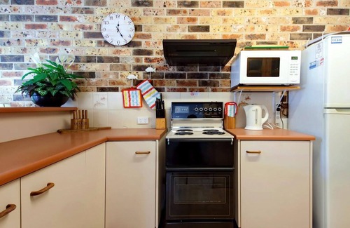 Nelson Bay Apartment | Bay Parklands, 62 2 Gowrie Avenue - Wifi, Pool, Tennis, Water Views & Aircon