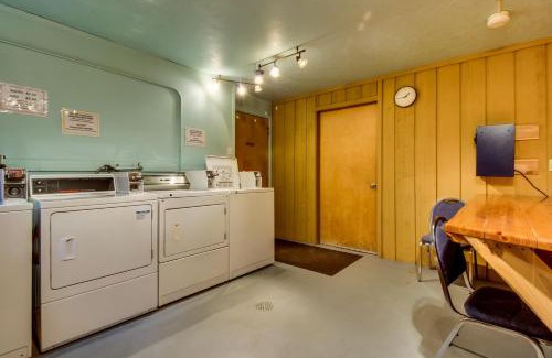 Whitefish Apartment | Bay Point Lakefront 1B Down