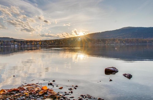 Whitefish Hotel | Bay Point Lakefront 3C Down
