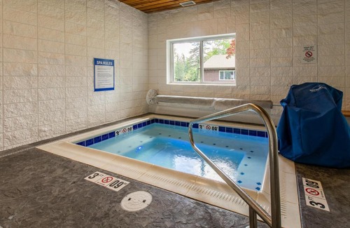 Whitefish Hotel | Bay Point Lakefront 3C Up