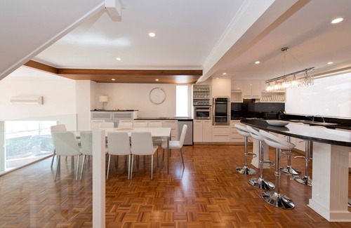 Glenelg South House | Bay Sunsets - Glenelg - Beachfront - Large - View