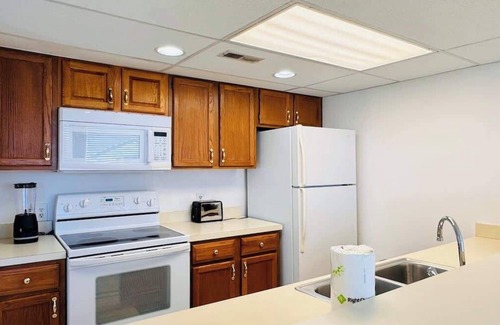 Little River Apartment | Bay Tree Great 1BR condo in Little River