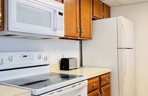 Little River Apartment | Bay Tree Great 1BR condo in Little River
