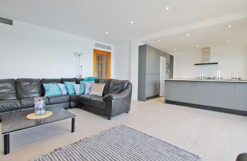 Aduanas Apartment | Bay View