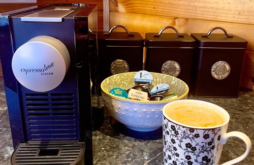 Stieglitz House | Bay views Escape: Relaxing Home for You and Your Family with outdoor EV Charger
