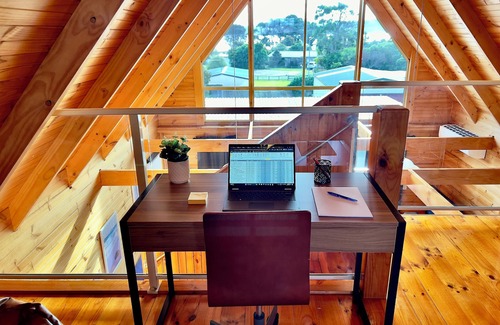 Stieglitz House | Bay views Escape: Relaxing Home for You and Your Family with outdoor EV Charger