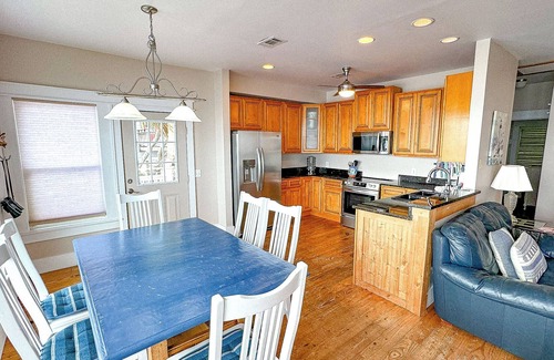 Carrabelle House | Bay Watch 3BR/2BA Great Bay View