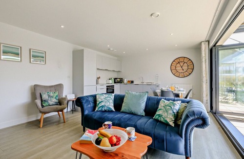 Mortehoe Apartment | Bay Waves - C4 - Two Bedroom Apartment, Sleeps 4