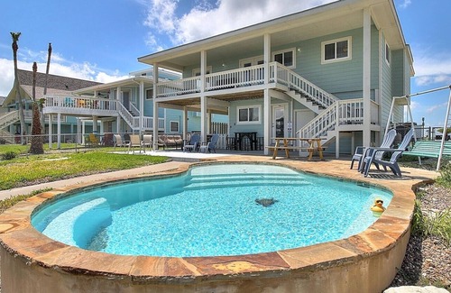 Rockport House | Baydreamer Vacation Home With Private Pool by Redawning