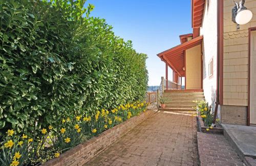 Newport House | Bayfront House