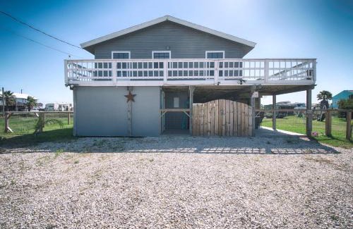 Hitchcock House | Bayhouse on the water!