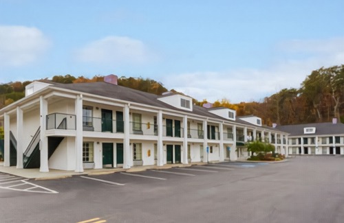 Albany Hotel | Baymont by Wyndham Albany at Albany Mall