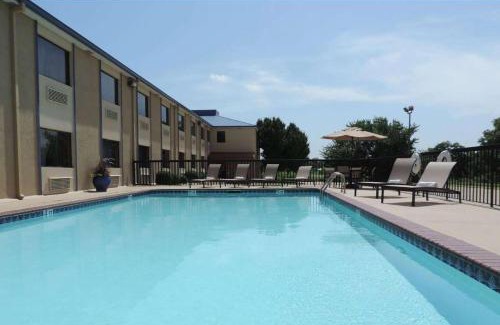 Ardmore Hotel | Baymont by Wyndham Ardmore I-35