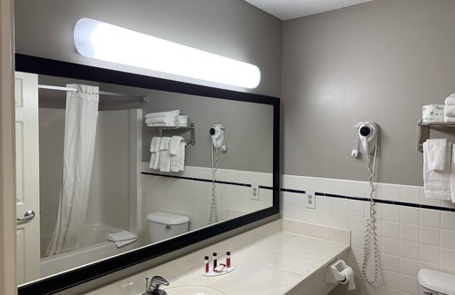 Baldwin Hotel | Baymont by Wyndham Baldwin