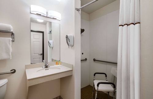 Limon Hotel | Baymont by Wyndham Limon