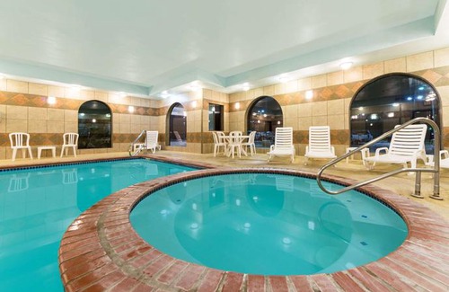 Perryton Hotel | Baymont by Wyndham Perryton