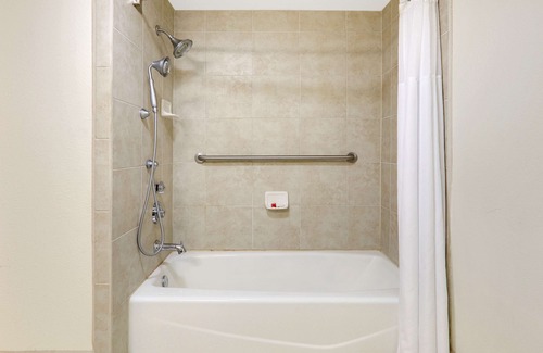 Roswell Hotel | Baymont by Wyndham Roswell