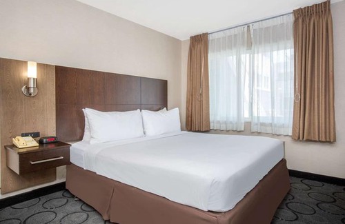 Cortez Hill Hotel | Baymont by Wyndham San Diego Downtown