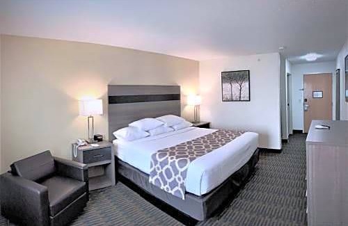 Paw Paw Hotel | Baymont by Wyndham Paw Paw
