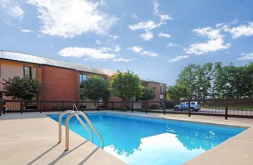 Rocky Mount Hotel | Baymont by Wyndham Rocky Mount