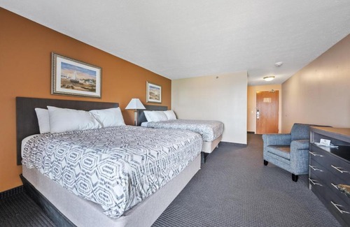 Put-in-Bay Hotel | BayShore #322