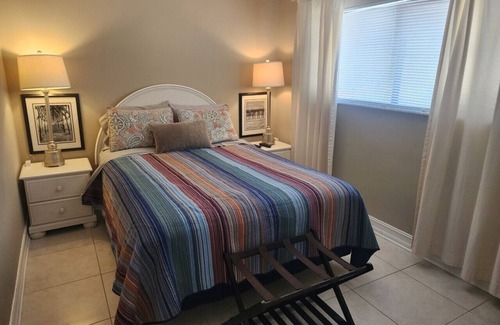 East Naples Villa | Bayshore Inn & Docks Two Bedroom Unit 8 Overlooking the Pool