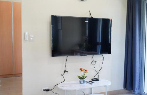 Tambo Apartment | bayshore residential resort 1 - 1BR Near Ayala Mall Manila Bay