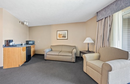 Put-in-Bay Hotel | Bayshore Resort at Put-in-Bay